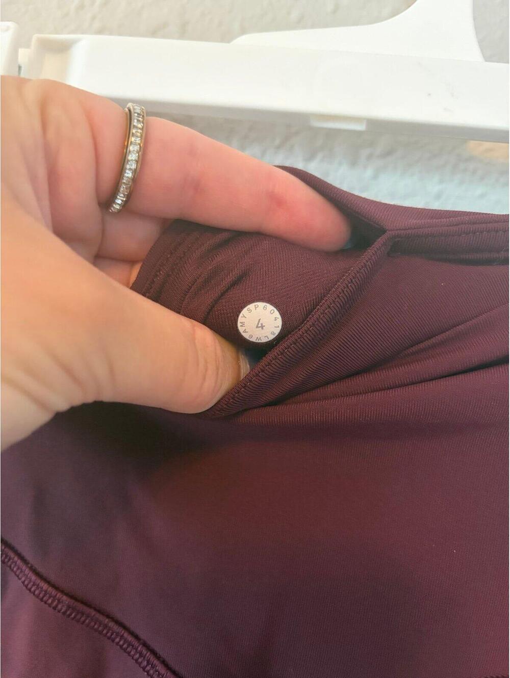 Lululemon All The Right Places Crop II *23in inseam Red size 4. Like New Conditi - Picture 4 of 6